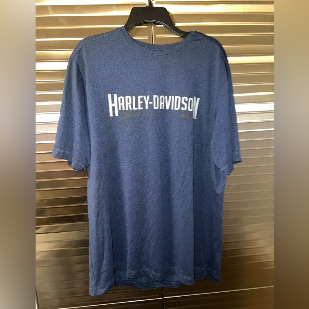 Dark Blue Harley-Davidson Motorcycles Lightweight TShirt Size XL